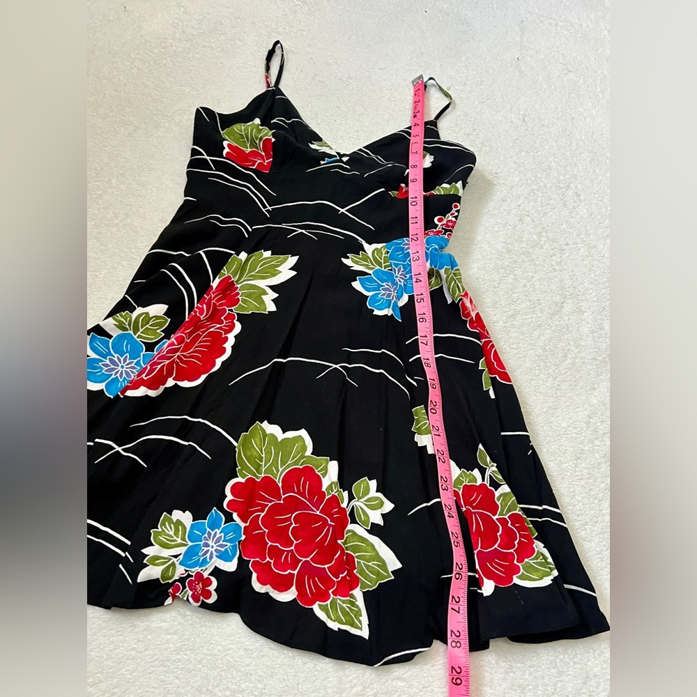 Forever21 NWT Black Floral V-Neck Mini Dress - Small - Picture 4 of 12